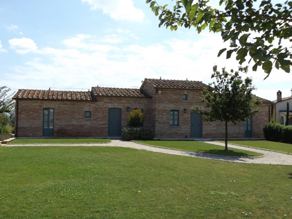 Casa Vacanze La Fiorita Terontola Bagian luar foto