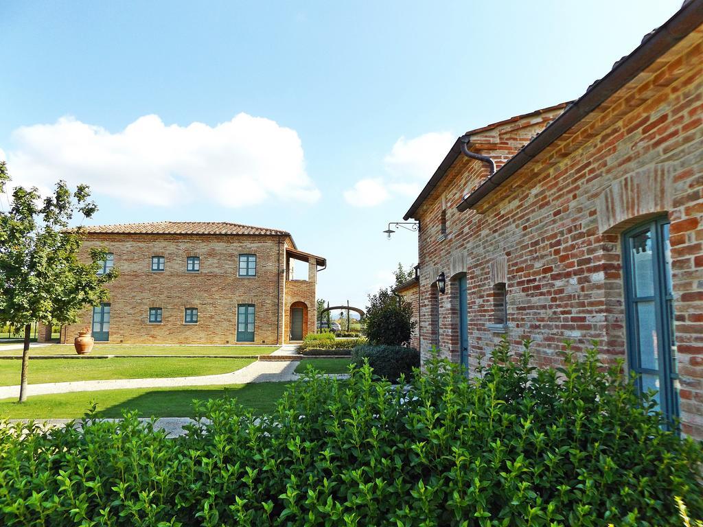 Casa Vacanze La Fiorita Terontola Bagian luar foto