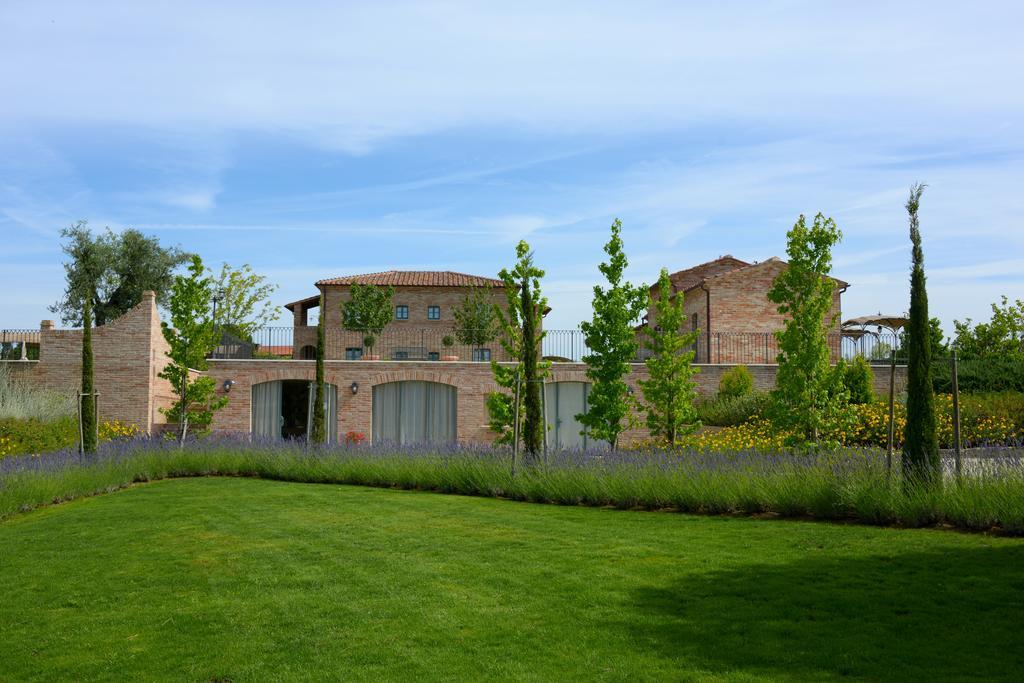 Casa Vacanze La Fiorita Terontola Bagian luar foto